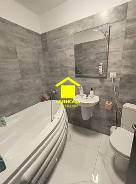 Apartament 3 camere,58mp,balcon 4mp,parcare,zona Terra