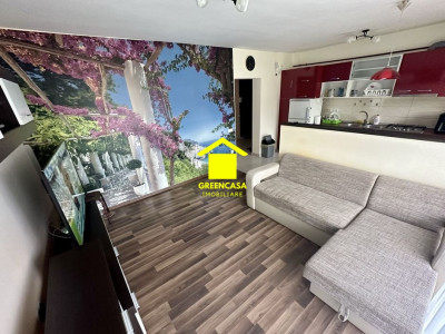 Apartament 2 camere,50 mp,2 balcoane,parcare inclusă