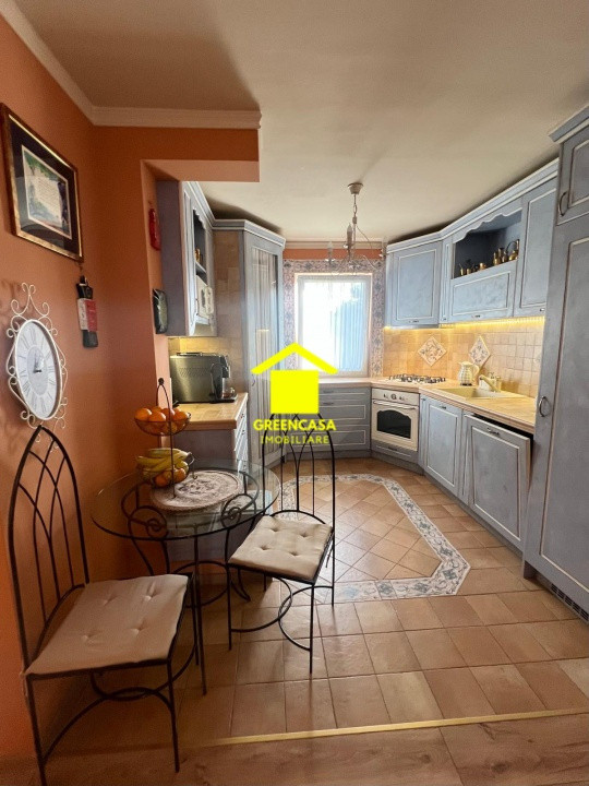 Apartament 4 camere, 92 mp., garaj inclus