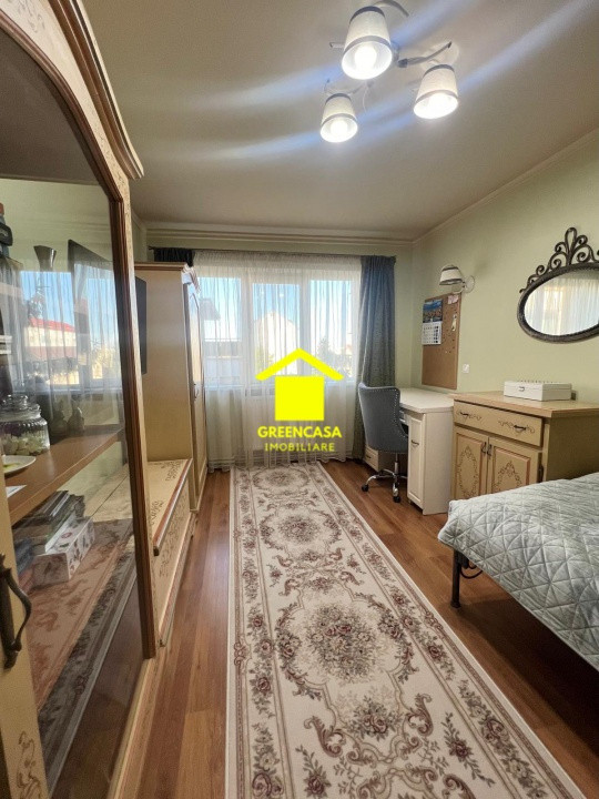 Apartament 4 camere, 92 mp., garaj inclus