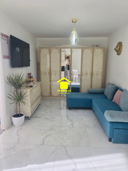 Apartament de vânzare în zona centrală, 44mp, balcon, parcare