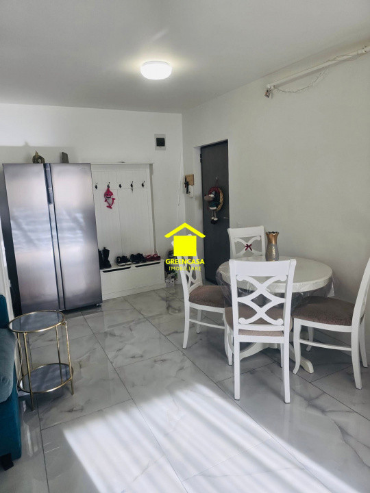 Apartament de vânzare în zona centrală, 44mp, balcon, parcare