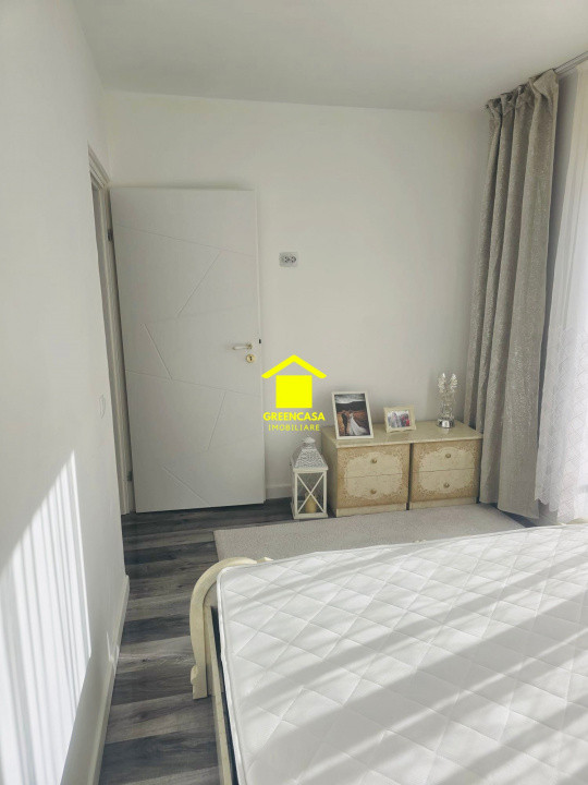 Apartament de vânzare în zona centrală, 44mp, balcon, parcare