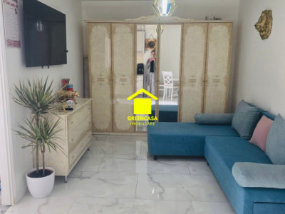 Apartament de vânzare în zona centrală, 44mp, balcon, parcare