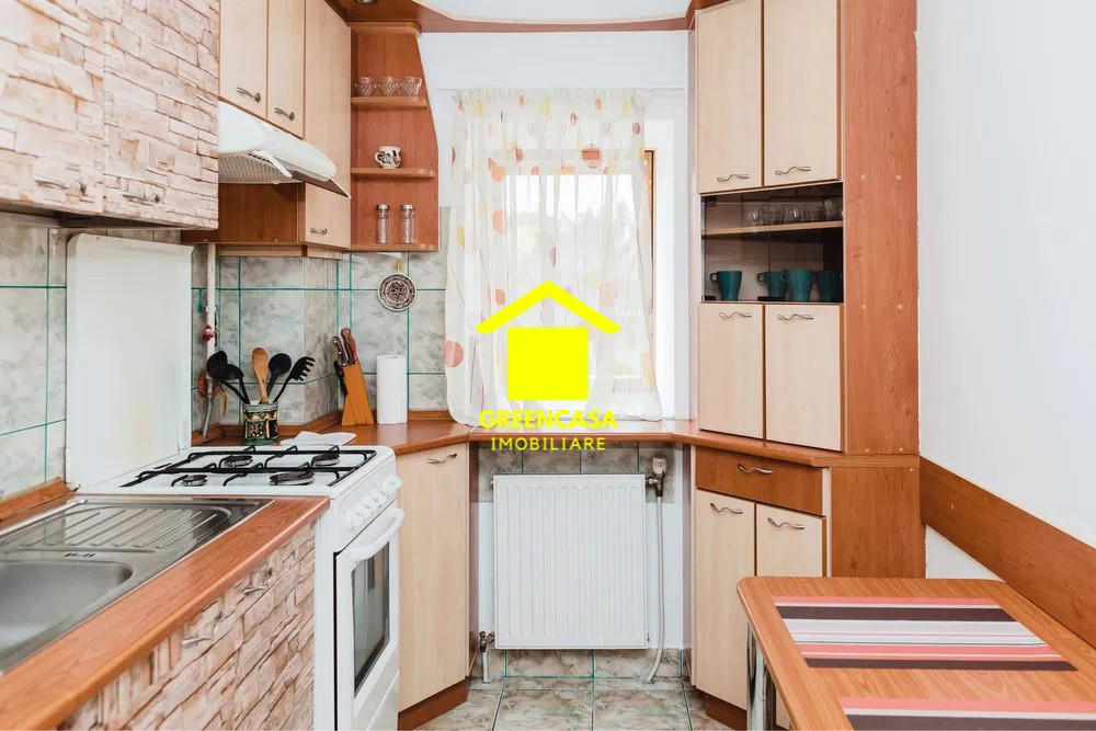 Apartament 2 camere, locație de top, preț excelent
