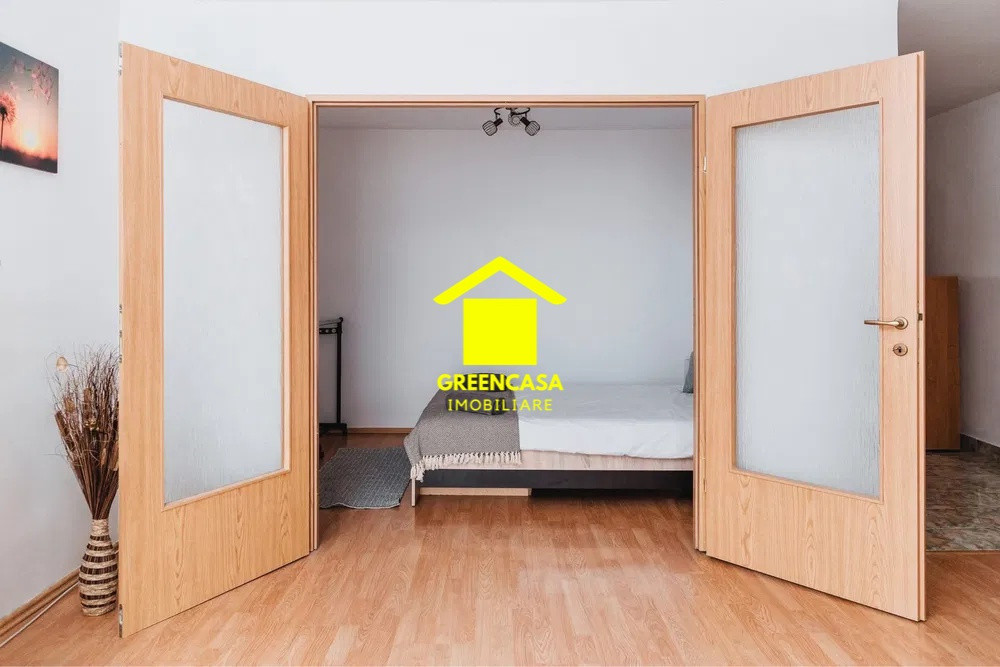 Apartament 2 camere, locație de top, preț excelent