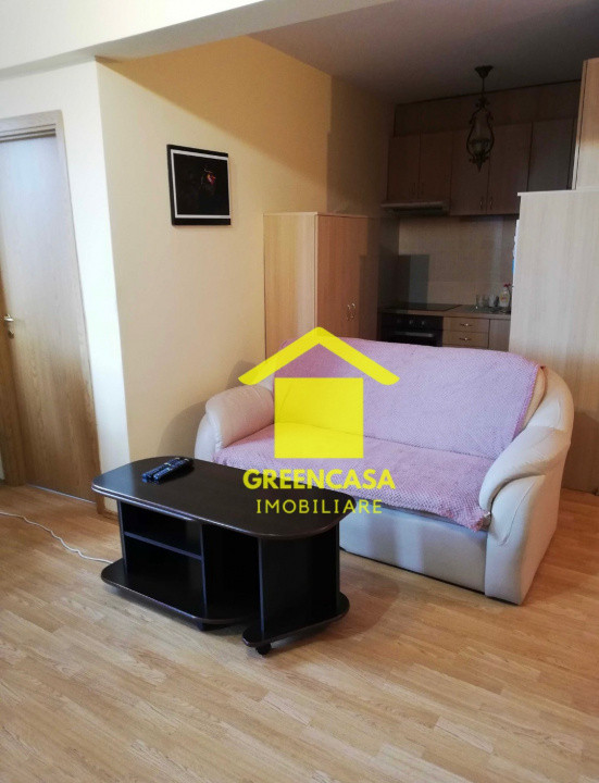 Apartament cu 3 camere de vânzare 64 mp 