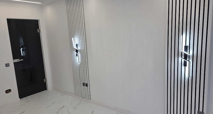 Apartament 3 camere , 2 băi , Finisat , zona Vivo , parcare subterană .