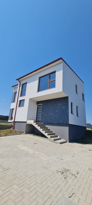 Casă individuală , Dezmir, stil deosebit
