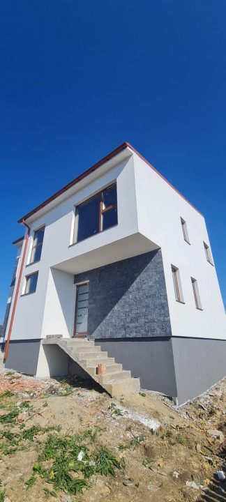 Casă individuală , Dezmir, stil deosebit