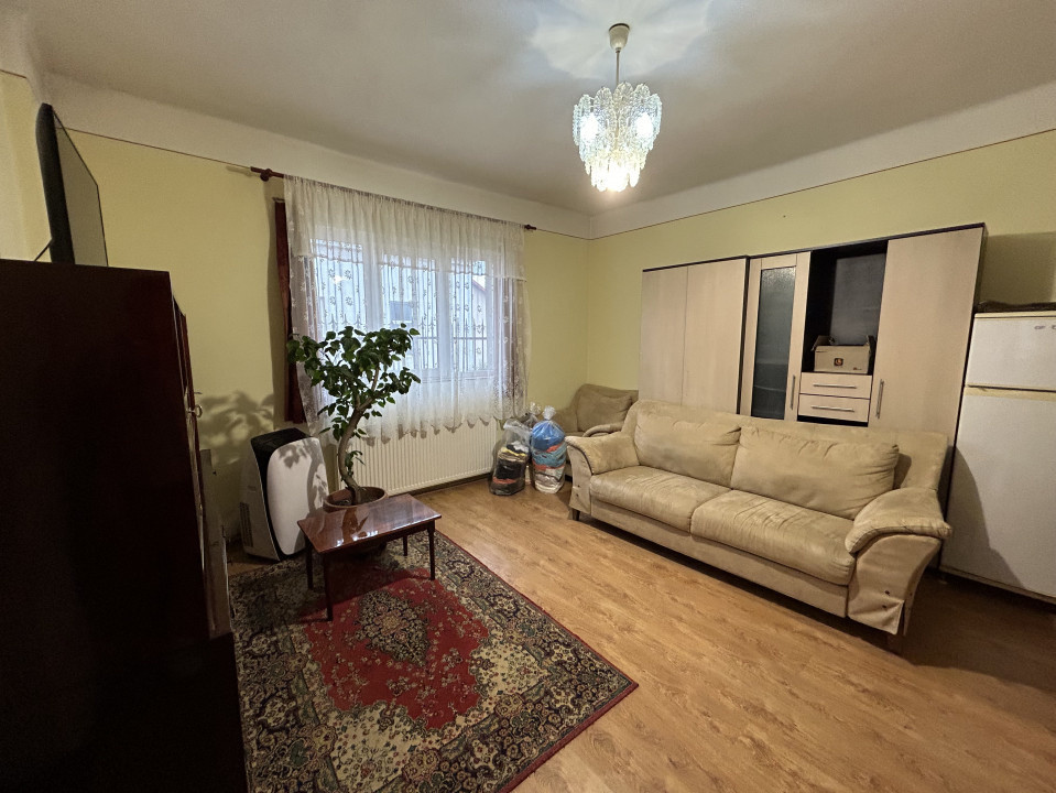Casa de vânzare Individuala , 121 mp , teren 705 mp , Florești 