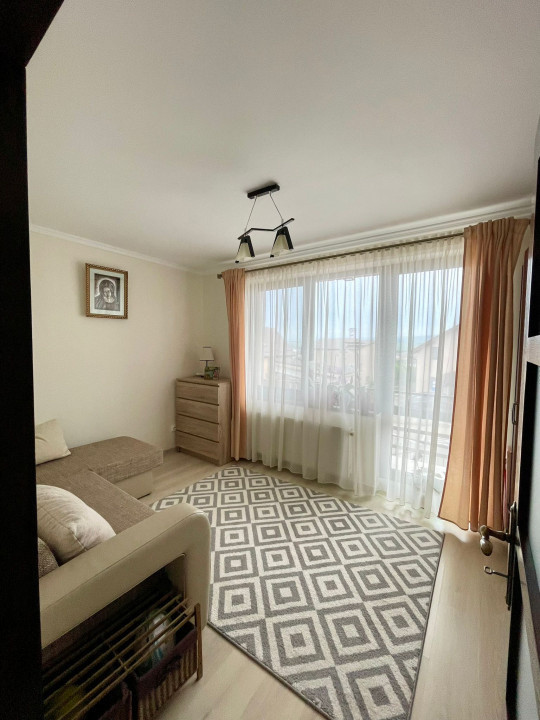 Casa individuală , 300mp utili, 500mp teren 