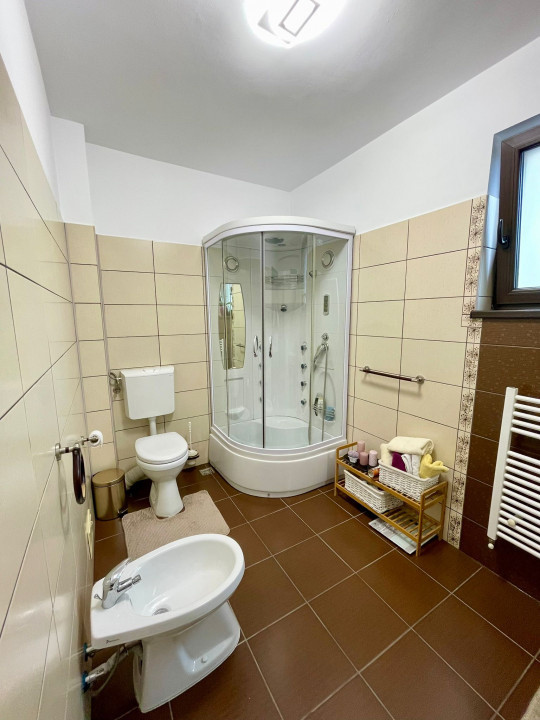 Casa individuală , 300mp utili, 500mp teren 