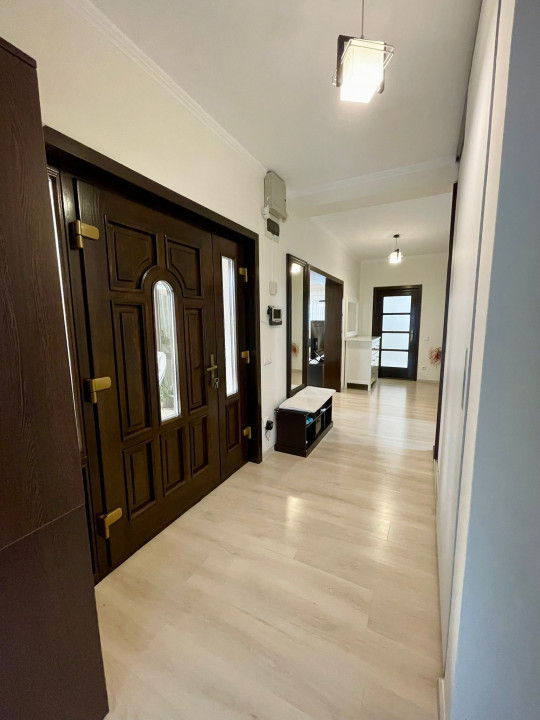 Casa individuală , 300mp utili, 500mp teren 