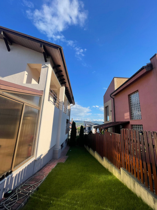 Casa individuală , 300mp utili, 500mp teren 