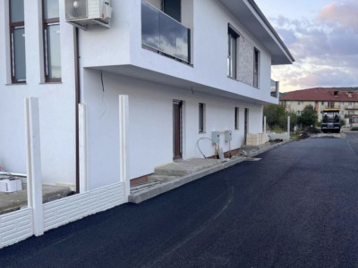 Case tip duplex , Florești 