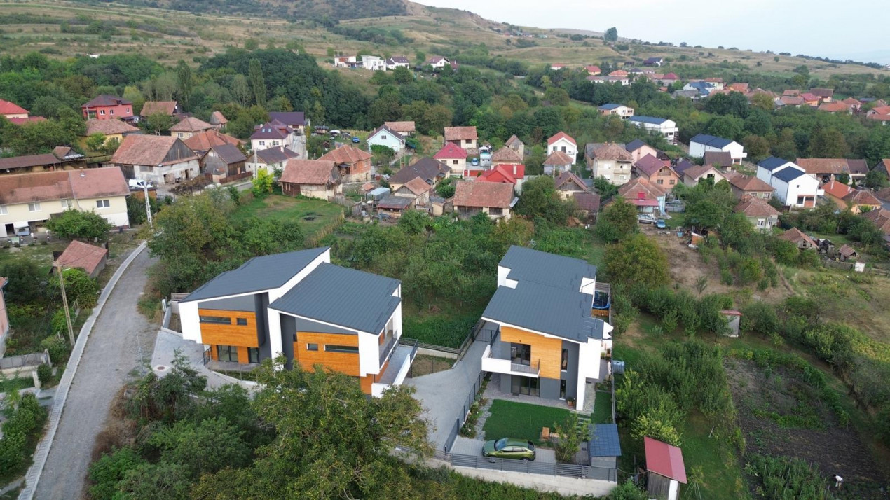 OCAZIE!!! Duplex unic în Chinteni, unitate de 198mp utili, GARAJ 