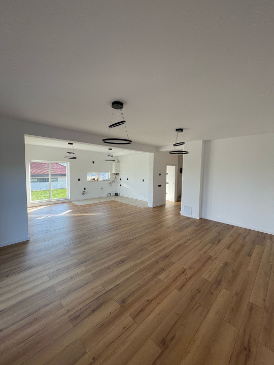 OPORTUNITATE!Casa finisata modern in Chinteni, 153mp utili, 369mp teren