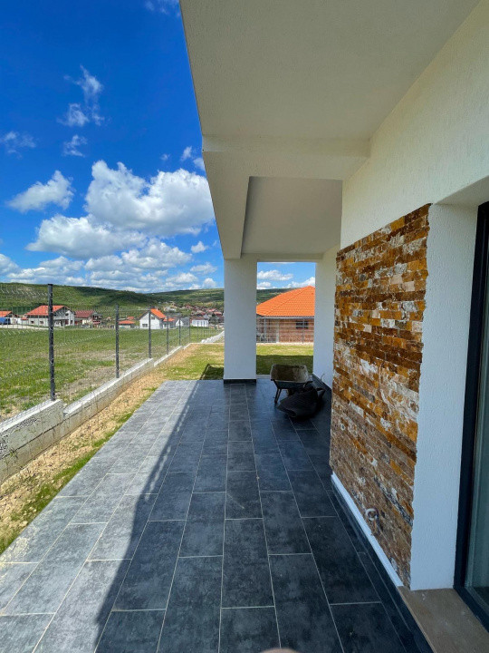 OPORTUNITATE!Casa finisata modern in Chinteni, 153mp utili, 369mp teren