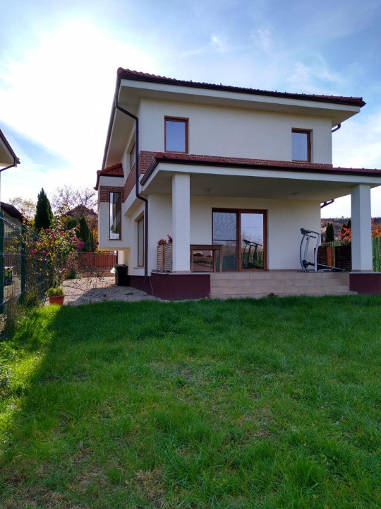 Casa individuala, 101mp utili, 440mp teren, Luna de Sus, Floresti