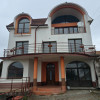 Casă individuală,9 camere,646 mp,teren liber 1.800 mp zona Dâmbul Rotund