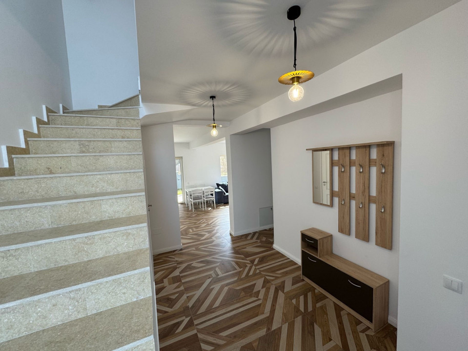 Casa individuală, Modernă, 450mp teren, Dezmir 