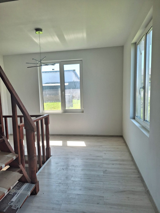 Casă individuală, 140mp utili, 1000mp teren, Campenesti