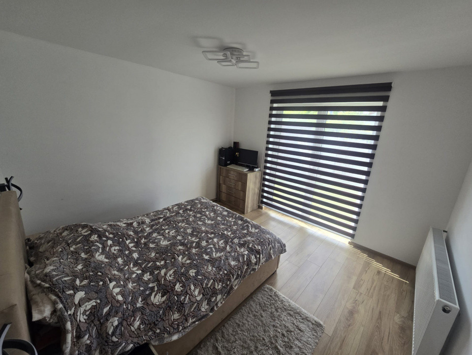 Casa individuală cu Panoramă, garaj și o terasă acoperită, Campenesti 