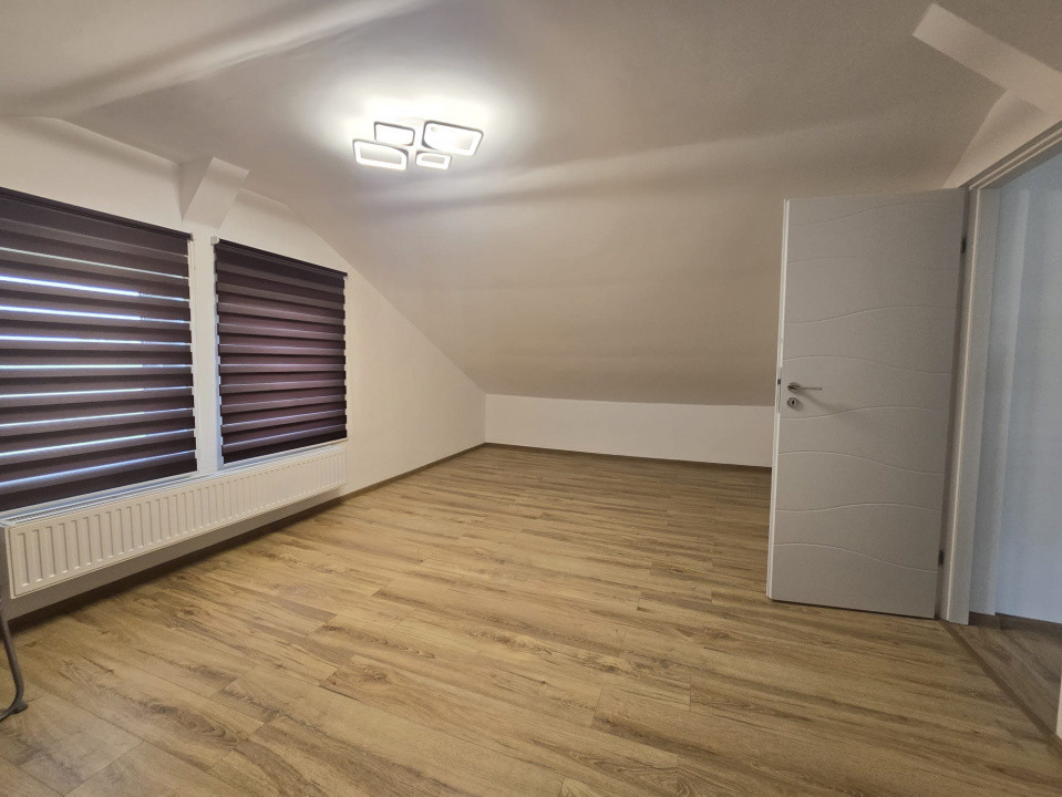 Casa individuală cu Panoramă, garaj și o terasă acoperită, Campenesti 