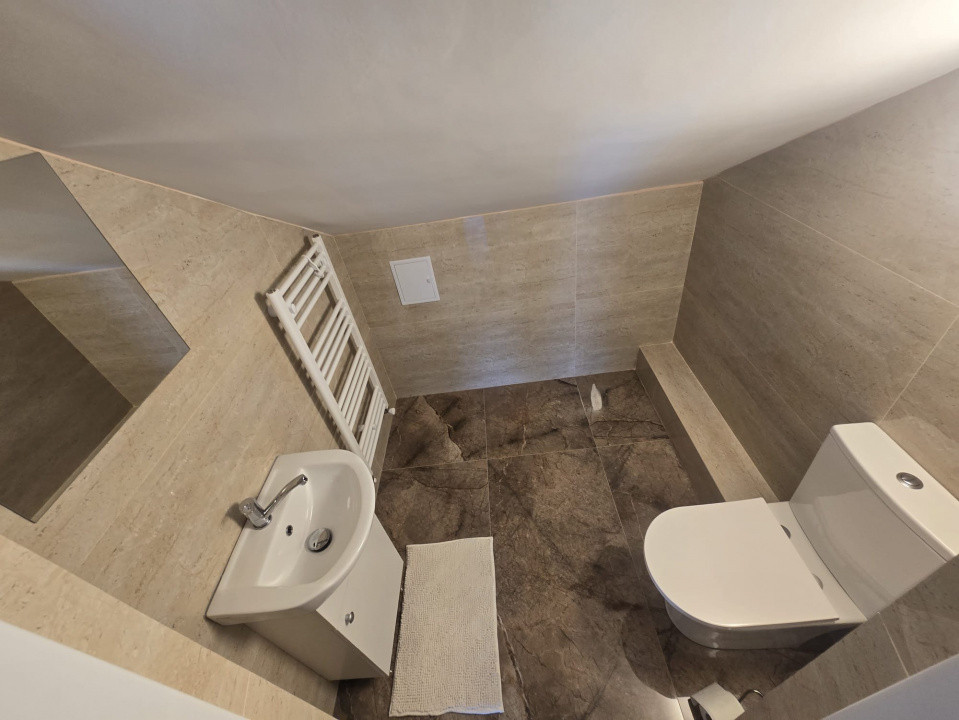 Casa individuală cu Panoramă, garaj și o terasă acoperită, Campenesti 