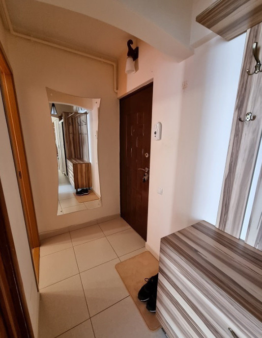  3 camere decomandat , Zona Big Manastur, etaj intermediar 