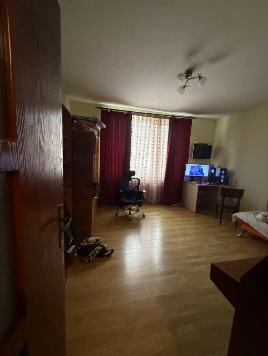 Casa individuală, 180mp utili, 400 mp teren, zona Str. Paris