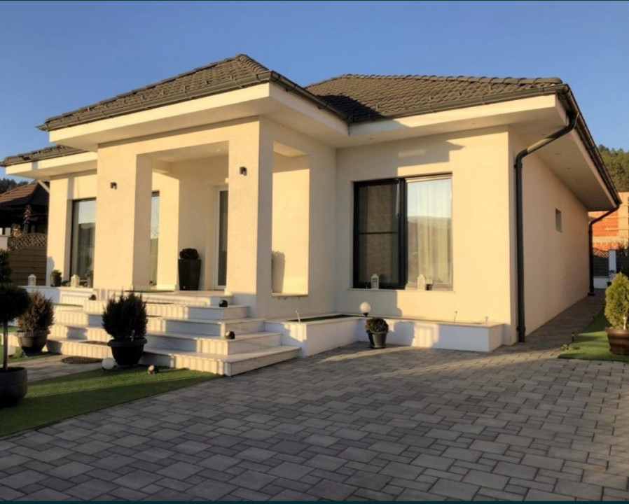 Casa individuală, 132mp utili, 5 camere, Campenesti