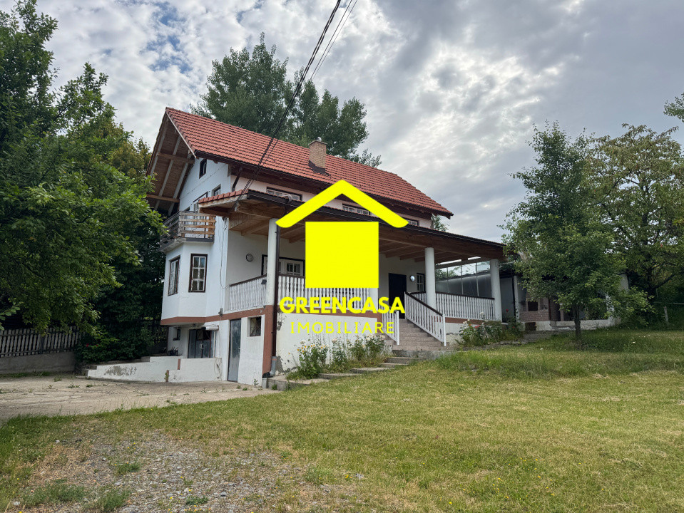 Casa individuală , cu teren de 1.000 mp , Făget .