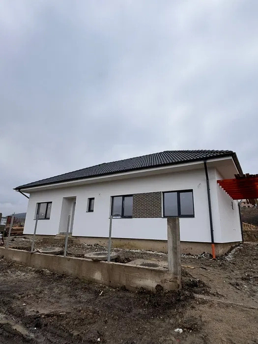 Casa pe un nivel, 105mp utili+65mp pod, 500mp teren, Chinteni 