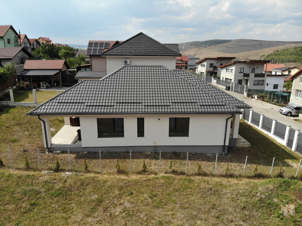 Casa individuală pe un nivel, Campenesti, 3dormitoare, 486mp teren 