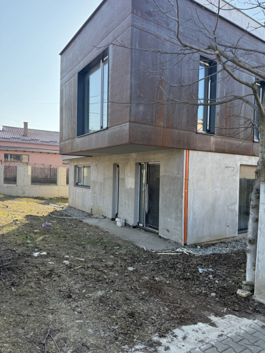 Duplex cu arhitectura deosebită , Borhanci
