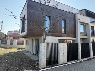 Duplex cu arhitectura deosebită , Borhanci