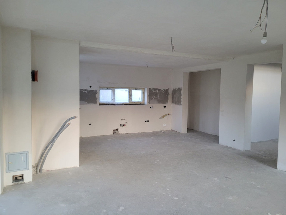 Casa individuală 171mp utili, 958mp teren 