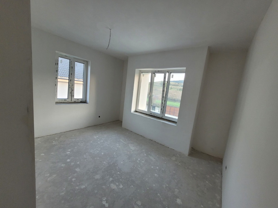 Casa individuală 171mp utili, 958mp teren 
