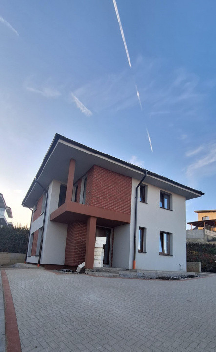 Case individuale moderne C1 & C2 – Dezmir, comuna Apahida