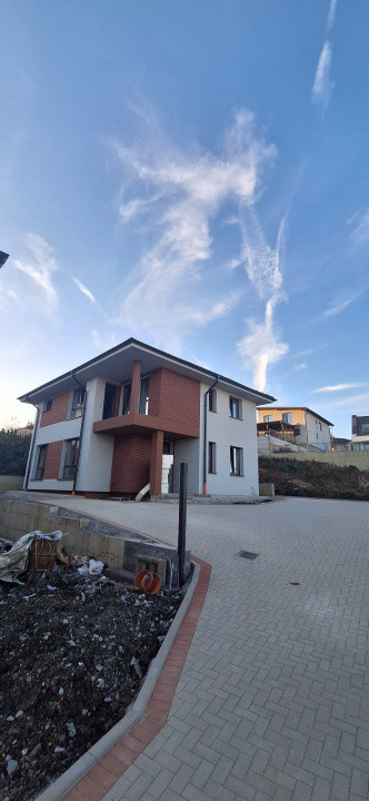 Case individuale moderne C1 & C2 – Dezmir, comuna Apahida