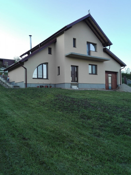Casa individuală, Campenesti, 177mp utili, 1110mp teren 