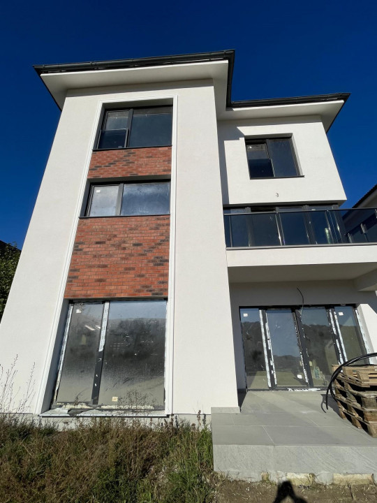 Casa individuală, 200mp utili, 500mp teren, Campenesti 