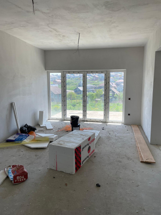 Casa individuală, 200mp utili, 500mp teren, Campenesti 
