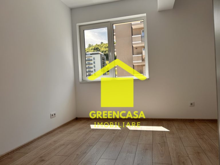 Apartament 3 camere  finisat , 67 MP, Teilor.