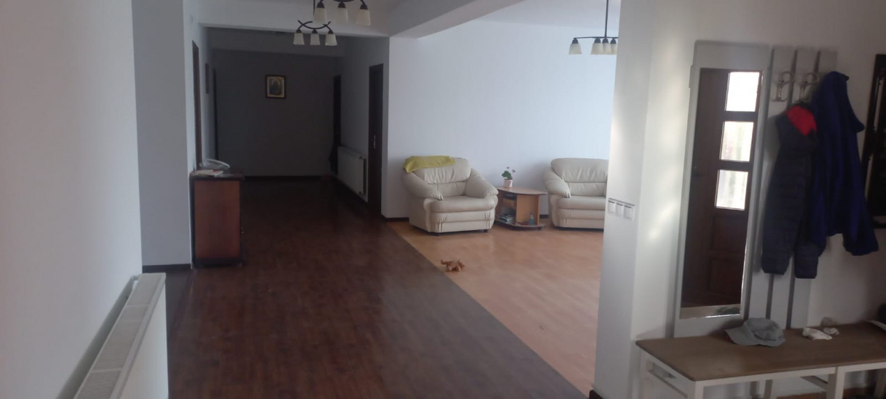Casă pe un nivel , Apahida, 237 mp utili, 2000mp teren 