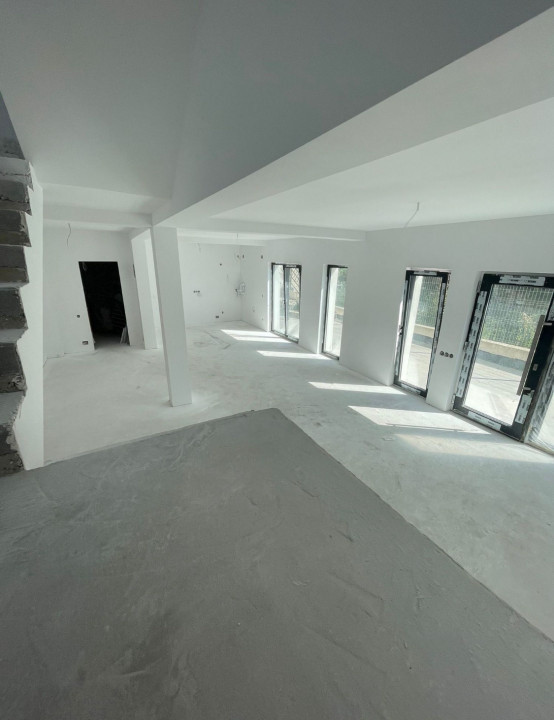 Casa tip duplex, Dambul Rotund, cu view superb 