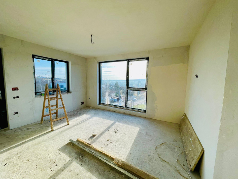 Duplex cu panorama asupra orasului zona Dambul Rotund