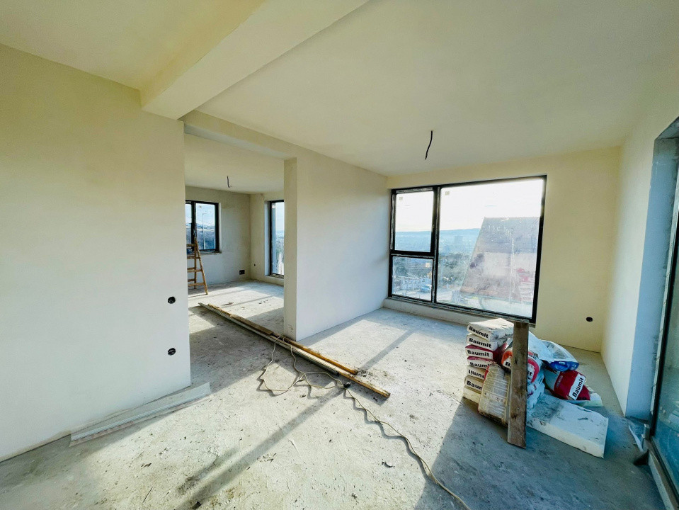 Duplex cu panorama asupra orasului zona Dambul Rotund